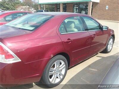 2006 Ford Fusion V6 SEL   - Photo 6 - Davenport, IA 52802