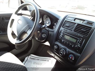 2008 Kia Sportage LX   - Photo 12 - Davenport, IA 52802