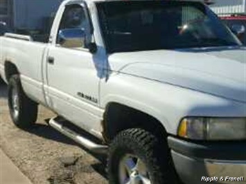 1997 Dodge Ram 1500 LT 2dr LT   - Photo 1 - Davenport, IA 52802