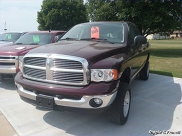 2004 Dodge Ram 1500 ST 4dr Quad Cab ST   - Photo 1 - Davenport, IA 52802