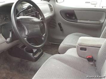 1999 Ford Ranger XL   - Photo 3 - Davenport, IA 52802