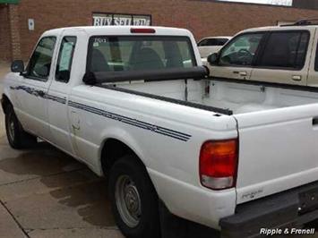 1999 Ford Ranger XL   - Photo 4 - Davenport, IA 52802