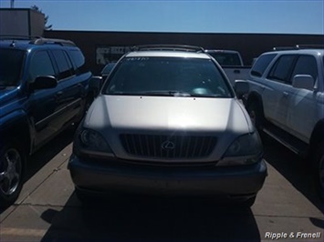 1999 Lexus RX 300   - Photo 3 - Davenport, IA 52802