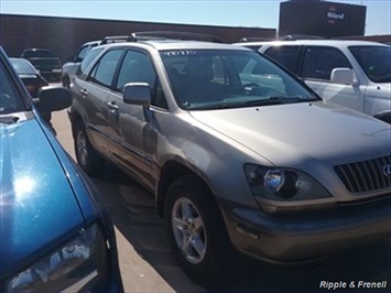 1999 Lexus RX 300   - Photo 5 - Davenport, IA 52802