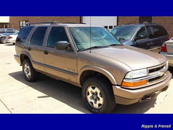 2004 Chevrolet Blazer LS   - Photo 4 - Davenport, IA 52802