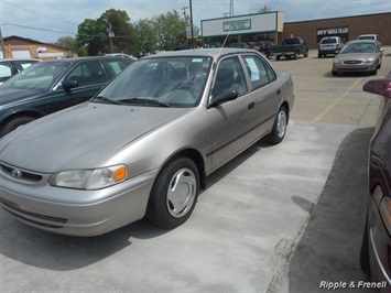 1998 Toyota Corolla LE   - Photo 2 - Davenport, IA 52802