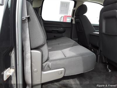 2010 Chevrolet Silverado 1500 LT   - Photo 10 - Silvis, IL 61282