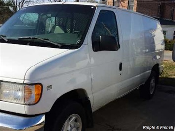 2001 Ford E-Series Cargo E-250   - Photo 4 - Davenport, IA 52802