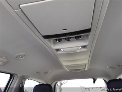 2011 Chrysler Town & Country Touring-L   - Photo 6 - Davenport, IA 52802