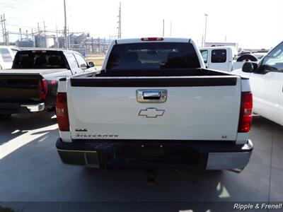 2010 Chevrolet Silverado 1500 LT   - Photo 5 - Davenport, IA 52802