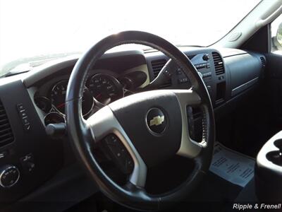 2010 Chevrolet Silverado 1500 LT   - Photo 12 - Davenport, IA 52802