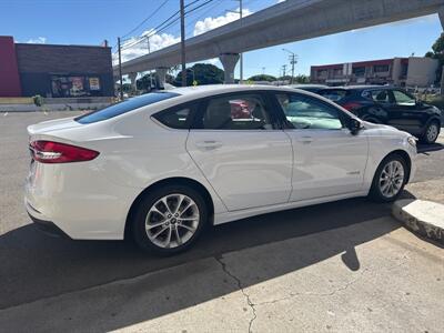 2019 Ford Fusion Hybrid SE   - Photo 6 - Pearl City, HI 96782