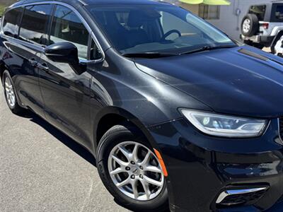 2022 Chrysler Pacifica Touring L   - Photo 7 - Pearl City, HI 96782