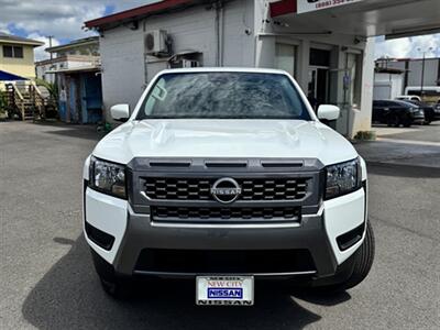 2025 Nissan Frontier SV   - Photo 2 - Pearl City, HI 96782