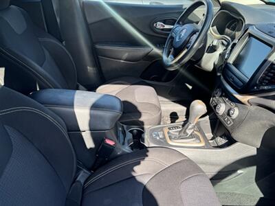 2015 Jeep Cherokee Latitude   - Photo 10 - Pearl City, HI 96782