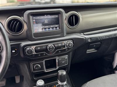 2023 Jeep Wrangler Sport   - Photo 11 - Pearl City, HI 96782