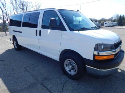 2017 Chevrolet Express LT 3500  15 Passenger - Photo 5 - Angola, IN 46703