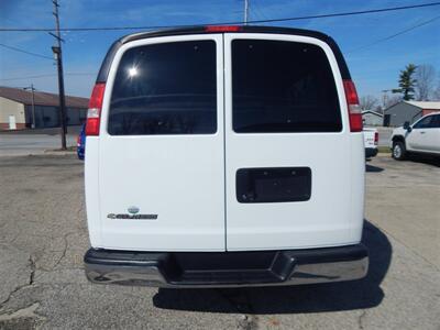 2017 Chevrolet Express LT 3500  15 Passenger - Photo 7 - Angola, IN 46703