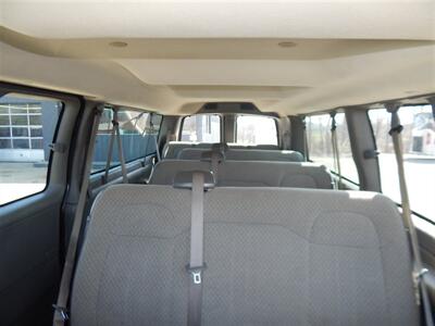 2017 Chevrolet Express LT 3500  15 Passenger - Photo 26 - Angola, IN 46703