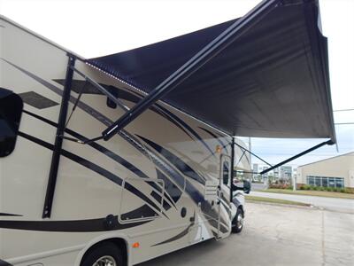 2015 Thor Outlaw 29H  Toy Hauler - Photo 45 - Angola, IN 46703