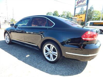 2013 Volkswagen Passat TDI SEL Premium   - Photo 2 - Angola, IN 46703