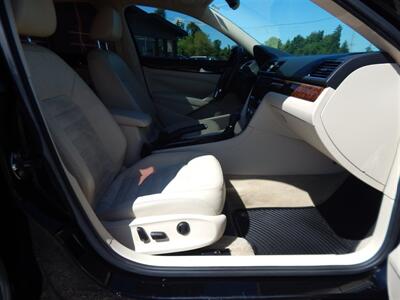 2013 Volkswagen Passat TDI SEL Premium   - Photo 22 - Angola, IN 46703
