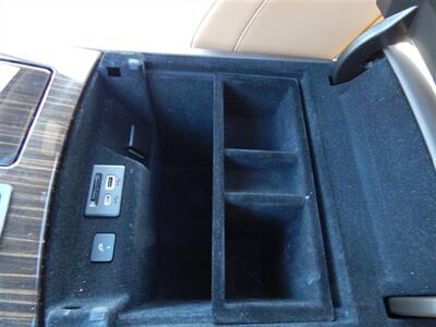 2022 Cadillac Escalade Premium Luxury  4WD - Photo 28 - Angola, IN 46703