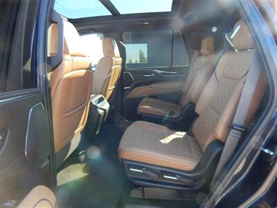 2022 Cadillac Escalade Premium Luxury  4WD - Photo 21 - Angola, IN 46703
