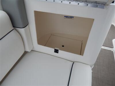 2016 BAYLINER 195 DECKBOAT SERIES   - Photo 32 - Angola, IN 46703