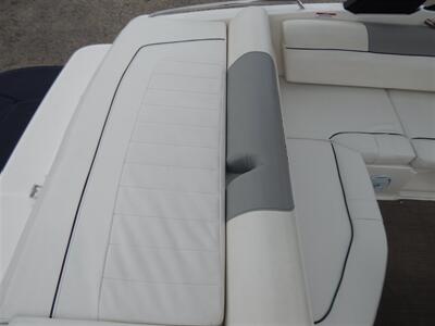 2016 BAYLINER 195 DECKBOAT SERIES   - Photo 16 - Angola, IN 46703