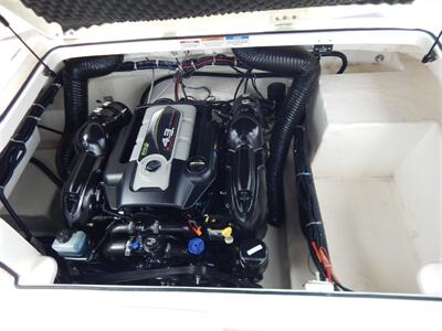 2016 BAYLINER 195 DECKBOAT SERIES   - Photo 41 - Angola, IN 46703