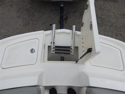 2016 BAYLINER 195 DECKBOAT SERIES   - Photo 37 - Angola, IN 46703