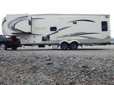 2018 Forest River Palomino Columbus 320RS   - Photo 6 - Angola, IN 46703