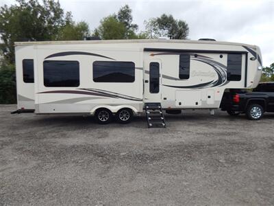 2018 Forest River Palomino Columbus 320RS   - Photo 1 - Angola, IN 46703