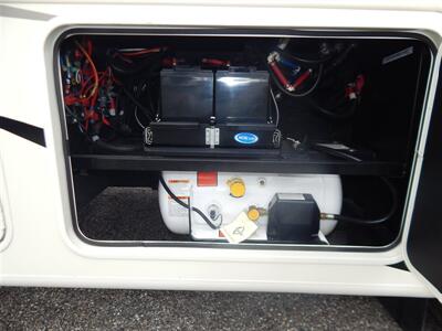 2022 Jayco Precept 34G   - Photo 17 - Angola, IN 46703