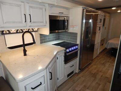 2022 Jayco Precept 34G   - Photo 43 - Angola, IN 46703