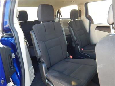 2018 Dodge Grand Caravan SE   - Photo 12 - Angola, IN 46703