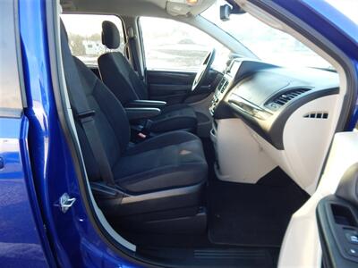 2018 Dodge Grand Caravan SE   - Photo 15 - Angola, IN 46703