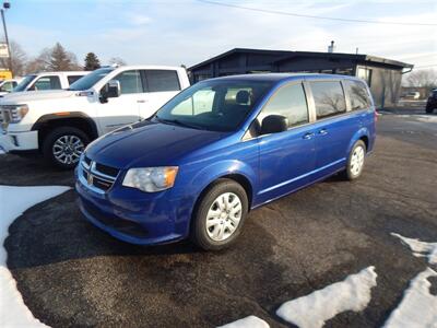 2018 Dodge Grand Caravan SE   - Photo 3 - Angola, IN 46703
