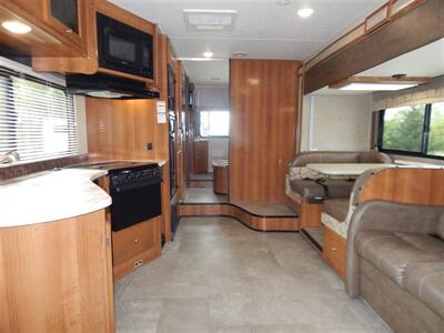 2019 Coachmen Leprechaun 280BH   - Photo 37 - Angola, IN 46703