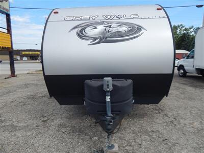 2020 Forest River Cherokee Greywolf Limited  22RR Toyhauler - Photo 7 - Angola, IN 46703