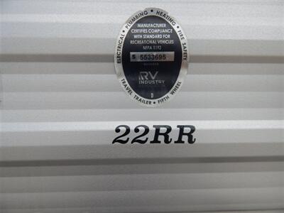 2020 Forest River Cherokee Greywolf Limited  22RR Toyhauler - Photo 10 - Angola, IN 46703
