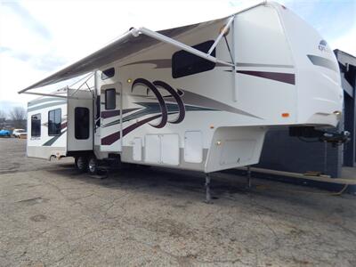 2009 Fleetwood Quantum 325RKTS  5th Wheel - Photo 2 - Angola, IN 46703