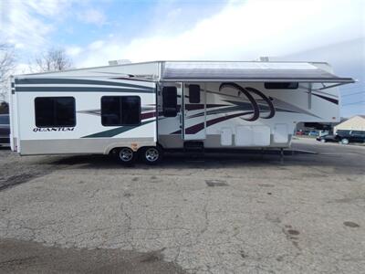 2009 Fleetwood Quantum 325RKTS  5th Wheel