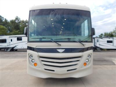 2017 Fleetwood Flair 30P   - Photo 4 - Angola, IN 46703