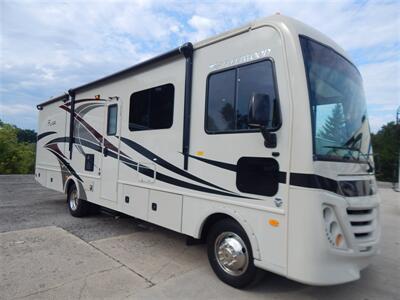 2017 Fleetwood Flair 30P   - Photo 5 - Angola, IN 46703