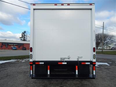 2014 Ford E-350 SD  12' Box - Photo 8 - Angola, IN 46703