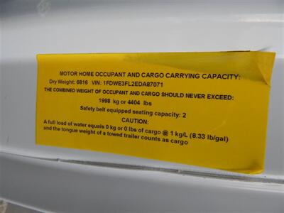 2014 Ford E-350 SD  12' Box - Photo 16 - Angola, IN 46703