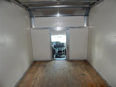 2014 Ford E-350 SD  12' Box - Photo 21 - Angola, IN 46703