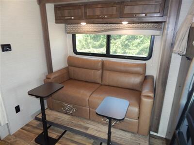 2018 Jayco Melbourne Prestige  24KP - Photo 31 - Angola, IN 46703